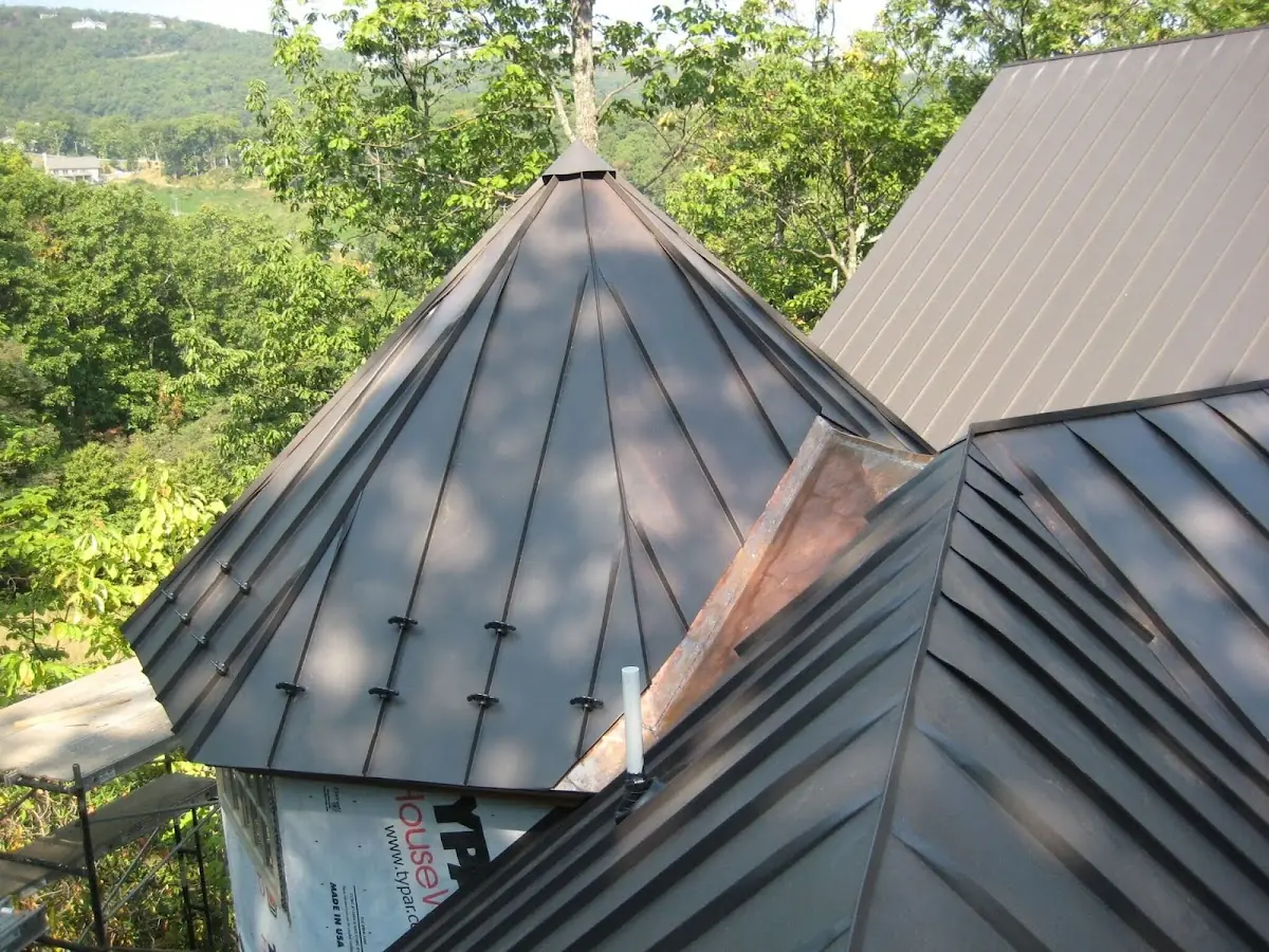 Professional Gutter Cleaning by Craftsman Roofing in Spadra